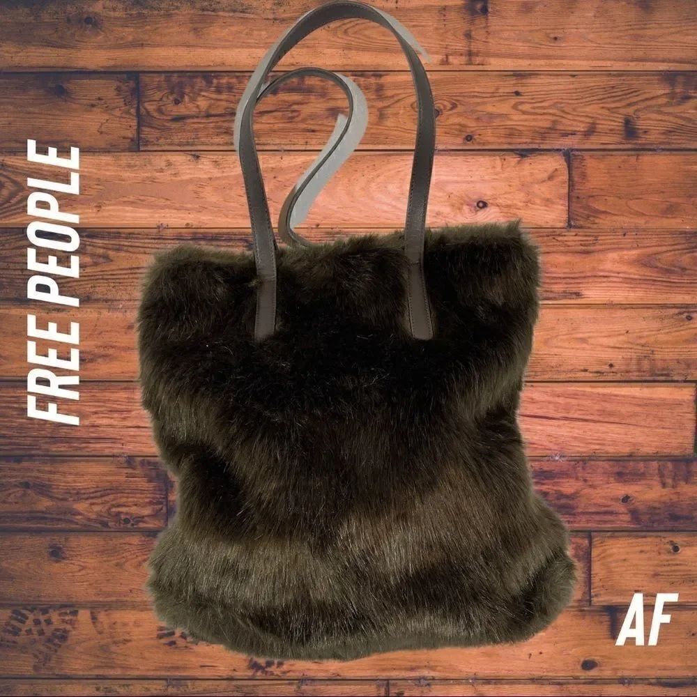 URBAN OUTFITTERS FAUX FUR TOTE BAG DARK BROWN NEW